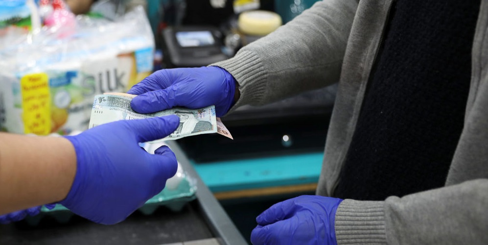 Самоизоляцию отменят не для всех