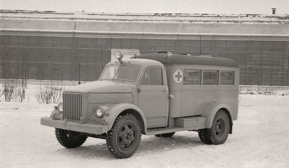 Санитарный автобус с деревянно-каркасным кузовом на шасси ГАЗ-51.1950 г.-ОБР.jpg Санитарный автобус с деревянно-каркасным кузовом на шасси ГАЗ-51.1950 г.-ОБР.jpg