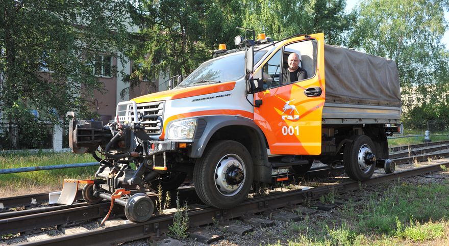 Локомобиль на базе грузовика «Садко NEXT» приступил к выполнению задач на автозаводской магистрали