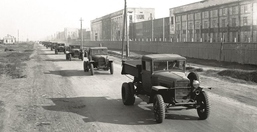 138 600 полуторок и их модификаций было выпущено за годы Великой Отечественной войны 138 600 полуторок и их модификаций было выпущено за годы Великой Отечественной войны