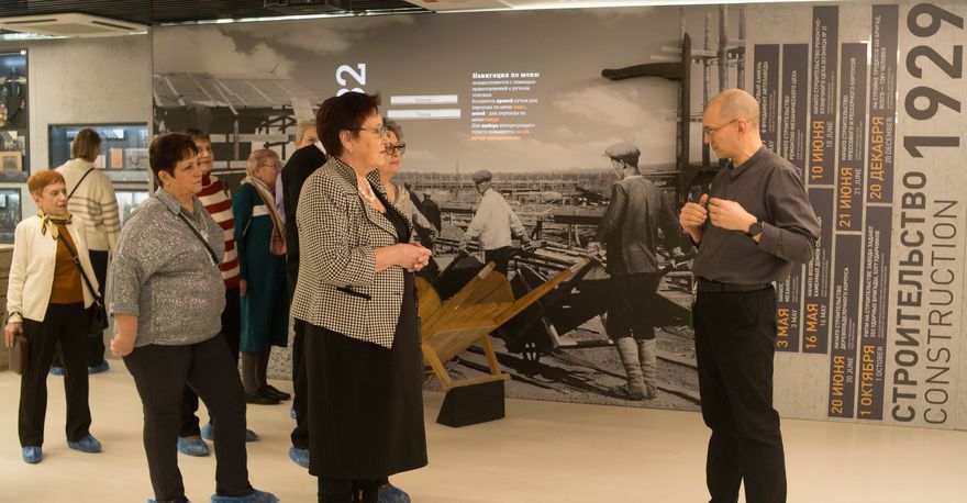 95-летие Автозаводца - ветераны газеты в Музее истории ГАЗ