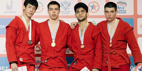 Воспитанник Дворца спорта «Северная звезда» Айрат Хусяинов завоевал «золото» на Первенстве России по самбо