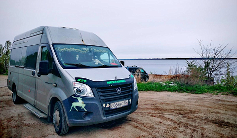 За шесть лет семья Баскаковых объехала на своей «Газели» самые разные регионы страны - от Кавказа до Сибири