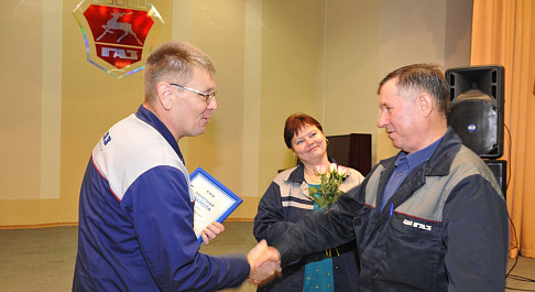 В канун Дня машиностроителя на предприятиях нижегородской площадки «Группы ГАЗ» проходят концерты и награждения сотрудников