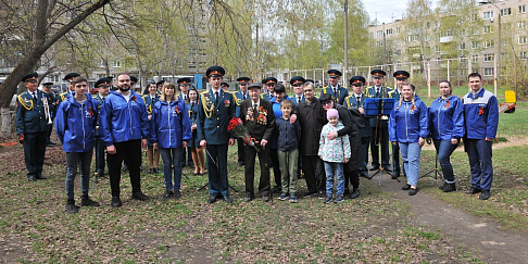 В преддверии Дня Победы сотрудники «Группы ГАЗ» провели целый ряд акций, отдавая дань уважения ветеранам Великой Отечественной войны и труженикам тыла