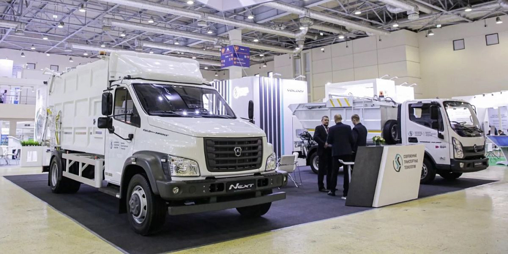 Мусоровозы на базе «Валдая 8» и «Газона NEXT» представила ГК СТТ на международной выставке Wasma