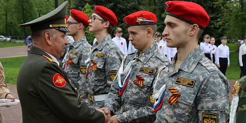 Полку юнармейцев прибыло