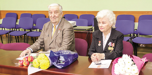 Ветераны ГАЗа Людмила Галястова и Константин Эпштейн получили почетное звание «Заслуженный ветеран Нижегородской области»