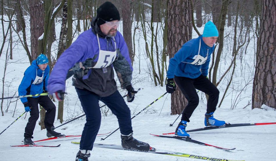 Забеги на лыжах открыли новый сезон корпоративных соревнований на ГАЗе