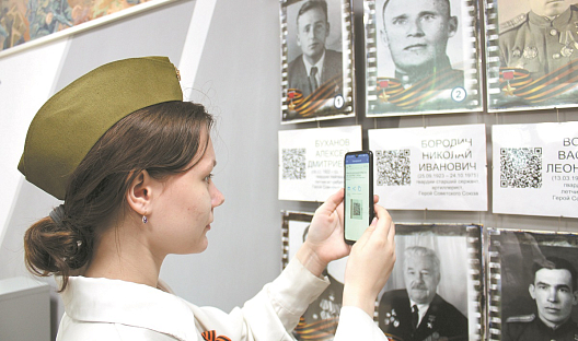 Экспозиция «Свой герой» открылась на базе детского клуба «Поиск» Центра детского творчества Автозаводского района