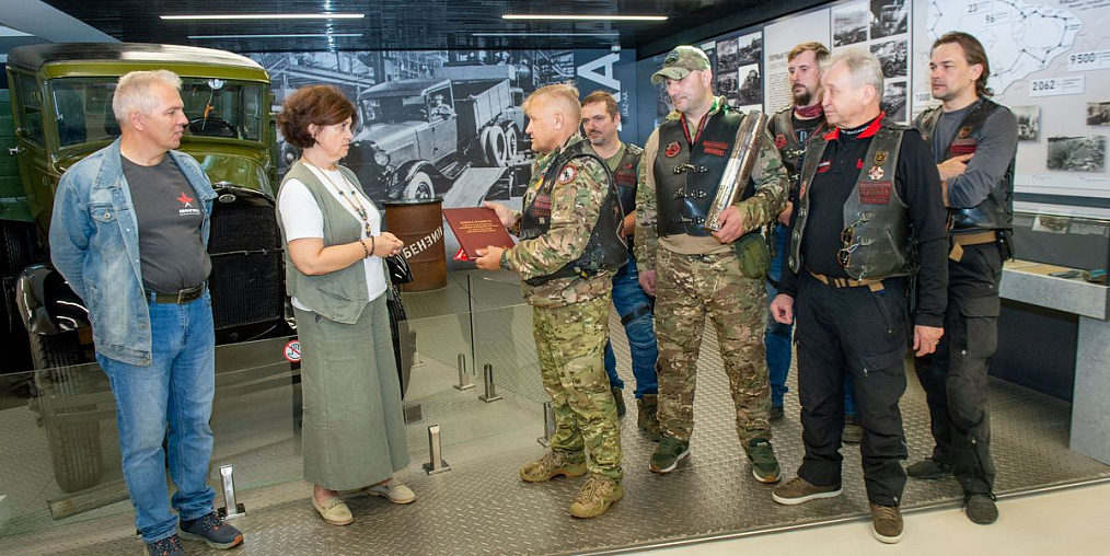 В год 80-летия снятия блокады Ленинграда коллекция Музея истории «ГАЗ» пополнилась новыми экспонатами