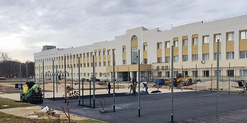 У Нижегородского автомеханического техникума строится спортивная площадка