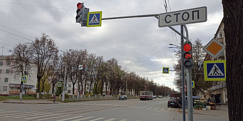 Два новых светофора появились на проспекте Кирова