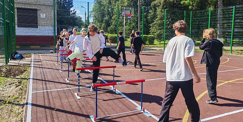 Четыре спортплощадки установили в школах Автозаводского района по проекту «Вам решать!» в 2025 году