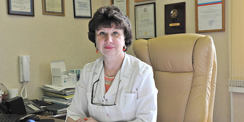 Главному врачу - генеральному директору ЦМП «ГАЗ», члену Общественных палат РФ и Нижегородской области Валентине Цывовой присвоено почетное звание «Заслуженный врач РФ»