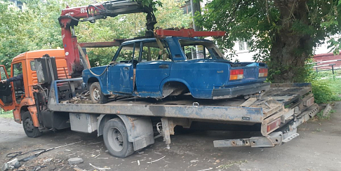 Более 100 брошенных и разукомплектованных автомобилей выявили в Автозаводском районе с начала года