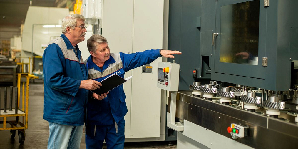 Два представителя «Нижегородских моторов» удостоены звания «Почетный машиностроитель РФ»