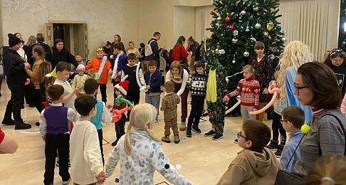 В Общественной палате РФ прошла «Редкая ёлка» для детей с орфанными заболеваниями