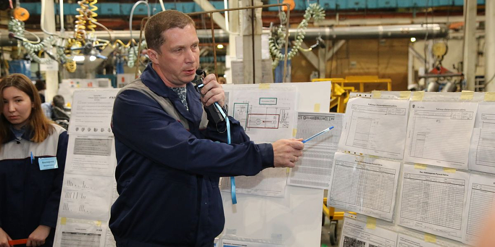 Участники корпоративной программы развития лидеров «Группы ГАЗ» проходят стажировку на заводе мостов и агрегатов