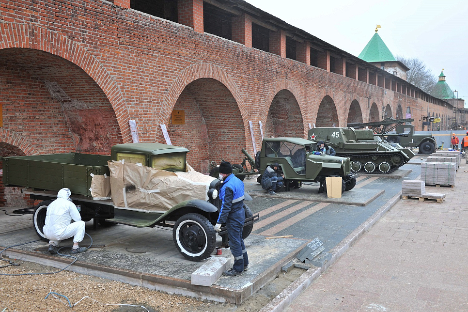 Реставрация экспозиции военной техники в Нижегородском кремле