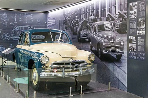 28 июня 1946 года Горьковский автозавод начал конвейерную сборку новой легковой модели М-20 «Победа»