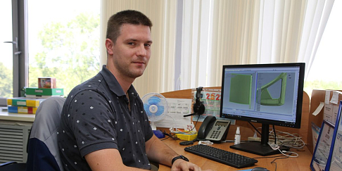 Инженеры-конструкторы Никита Карев и Арина Руссу вошли в число победителей научно-технической конференции «Будущее создается сегодня»