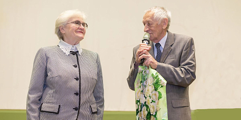 В кинолекционном зале ДК «ГАЗ» состоялось чествование ветеранов ГАЗа, отметивших свои юбилейные даты с июня по сентябрь 2023 года