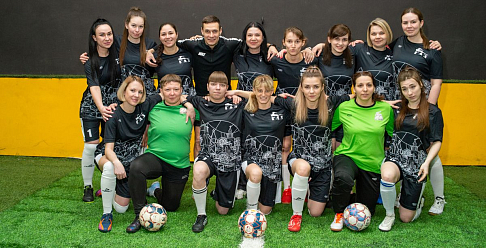 Женская футбольная команда Горьковского автозавода «Чайка» доказала: научиться играть в футбол можно с любым уровнем подготовки