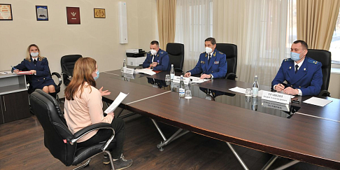 Сотрудники «Группы ГАЗ» задали вопросы заместителю Генпрокурора России Николаю Шишкину, посетившему нижегородскую площадку компании