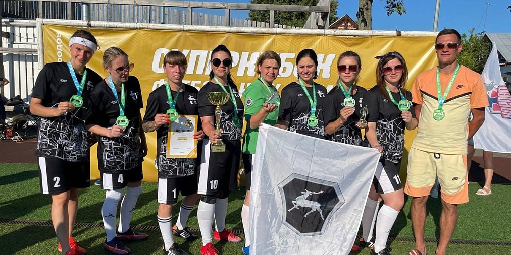 Женская футбольная команда «ГАЗ Чайка» выиграла суперкубок футбольных мам, который прошел в Суздале