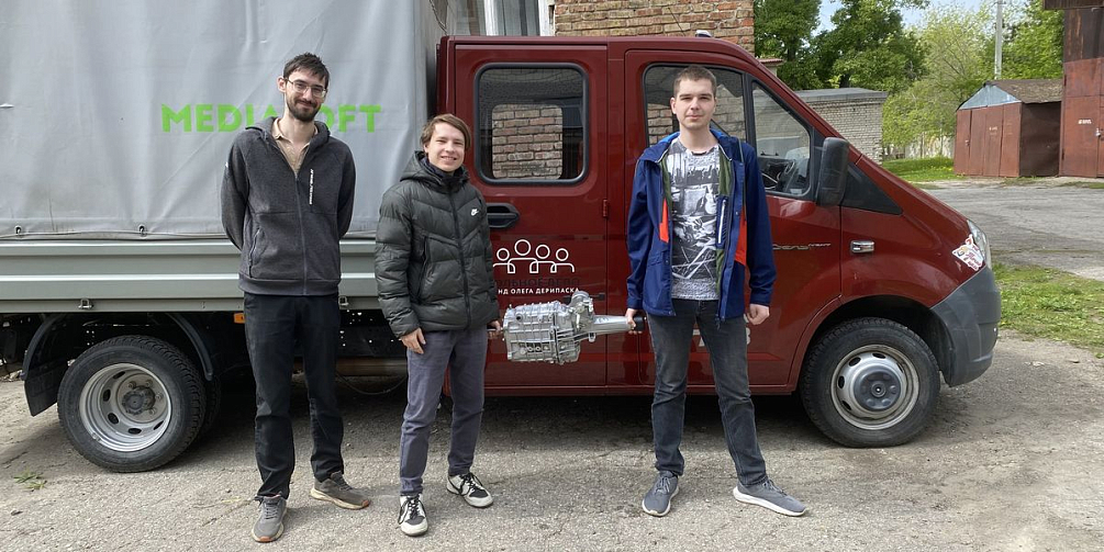 Коробка передач, подаренная Горьковским автозаводом, позволит ульяновским студентам эффективнее развивать беспилотник «Газель NEXT»