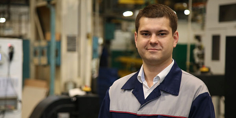 «Когда тебе доверяют обширный круг обязанностей, быстрее набираешься опыта», - А.Давыдов