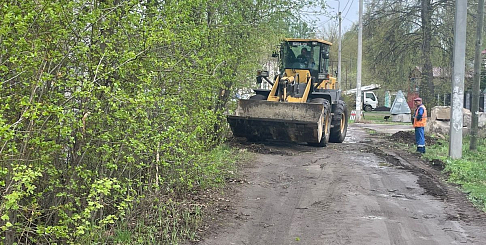 Ремонт дороги начался на улице Учительской
