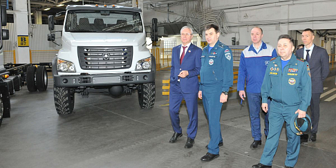 Перспективные образцы техники для МЧС России показал Нижегородский автозавод