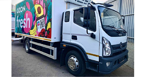 СТТ передала промтоварные фургоны и рефрижераторы компании Ozon
