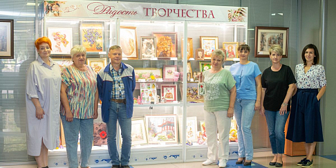 В Объединенном инженерном центре ГАЗа открылась выставка «Радость творчества»