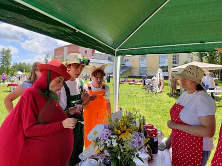 Коллектив Ликинского автобусного завода принял участие в гастрономическом фестивале «Вар-Варенье» в Московской области
