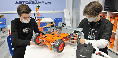 IX робототехнический фестиваль «РобоФест-Нижний Новгород» открылся в корпоративном университете «Группы ГАЗ»