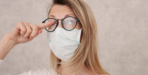 Как носить медицинскую маску, чтобы не запотевали очки