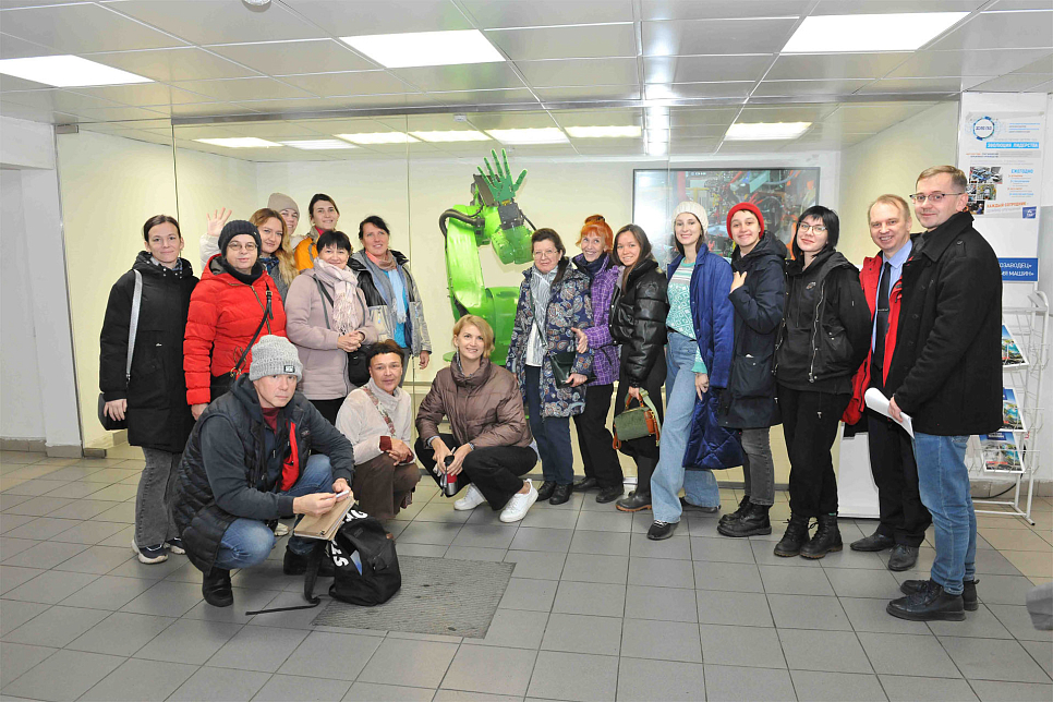 Завод в красках