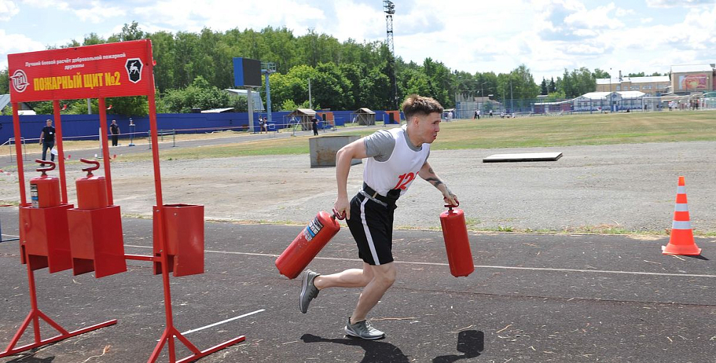Финальные соревнования добровольных пожарных дружин нашей компании состоялись на стадионе «Уран» в Дзержинске