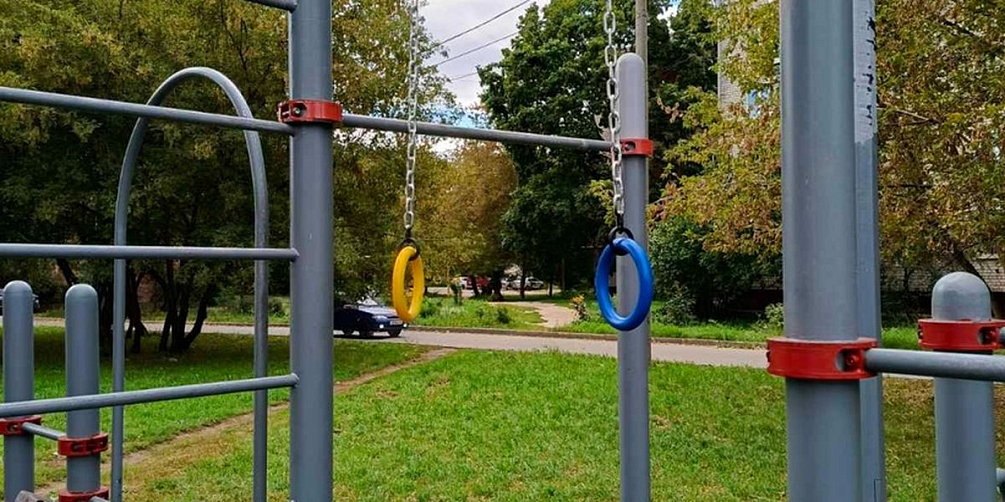 Ремонт детских и спортивных площадок начался в Автозаводском районе