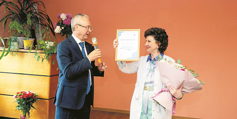 Поздравления с Днем медицинского работника от руководителей компании принимали сотрудники ЦМП «ГАЗ»