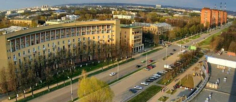 Знаменитые автозаводцы - в улицах города