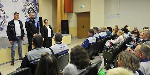 Депутаты городской Думы Нижнего Новгорода и представители администрации Автозаводского района встретились с сотрудниками дивизиона «Автокомпоненты»