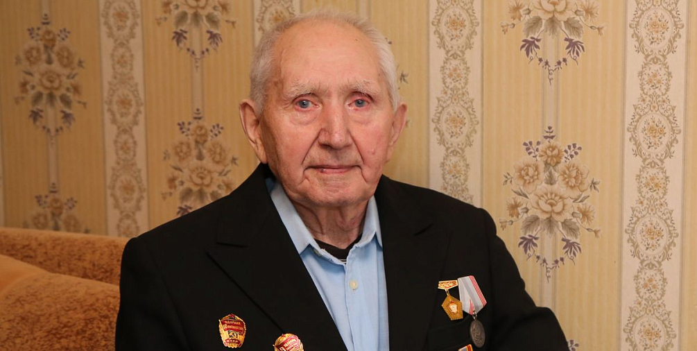 «В ПГА всегда был дружный, сплоченный коллектив и эти традиции сохраняются по сей день», - ветеран ГАЗа Евгений Аулов