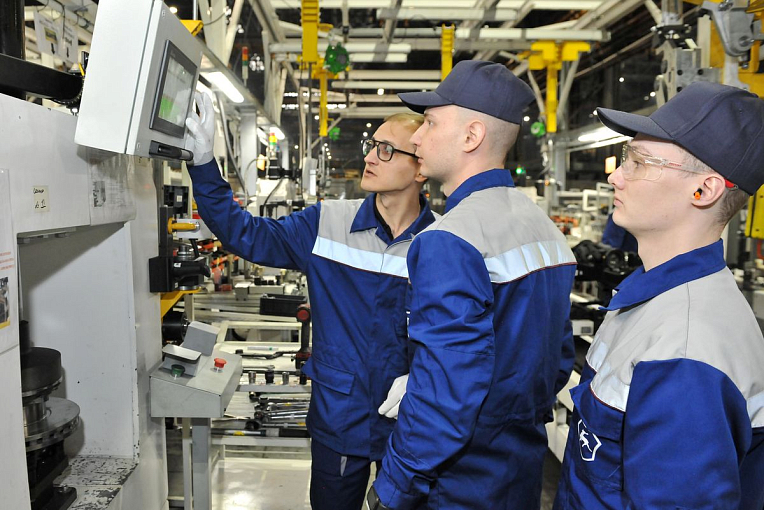 Сотрудники ЗМА освоили сборку модуля передней подвески для полноприводного «Соболя NN» на новом автоматизированном комплексе