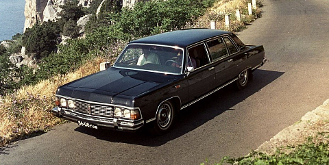 14 февраля 1976 года на Горьковском автозаводе были собраны первые образцы легкового автомобиля представительского класса «Чайка» ГАЗ-14