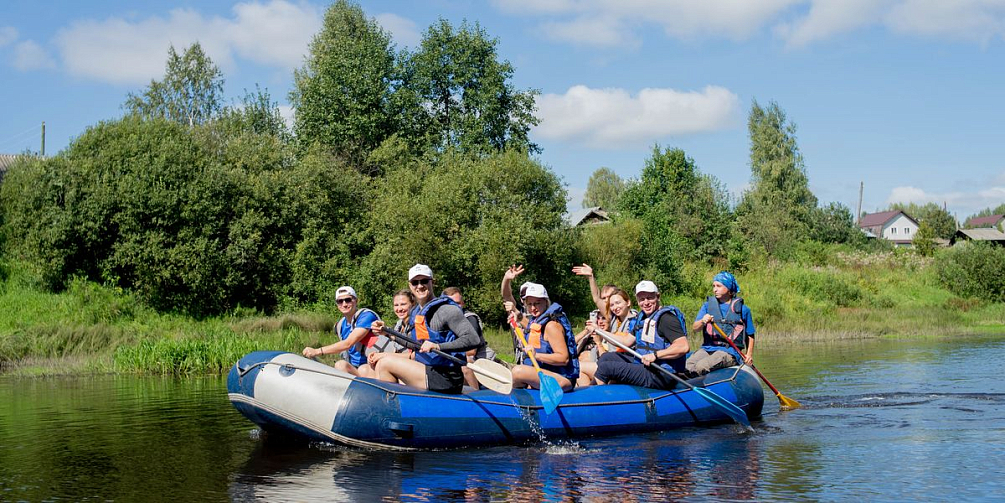 Сплав на рафтах по Керженцу и кантри-кросс в Стригинском бору - два азартных дня подарил молодежи Горьковского автозавода турслет-2023