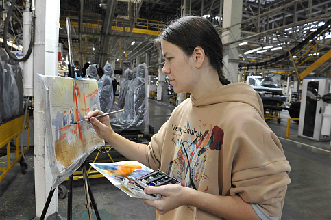Завод в красках